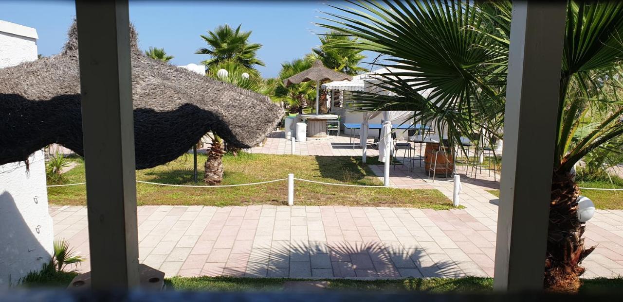 Torquemada Beach Club Margherita Di Savoia Exterior foto