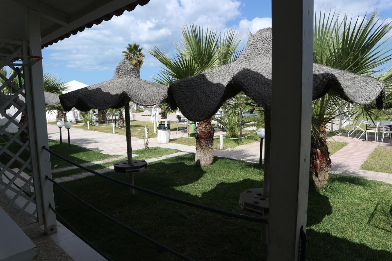 Torquemada Beach Club Margherita Di Savoia Exterior foto